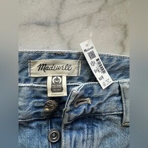 Madewell-Petite Light Blue Barrel-Leg Jeans